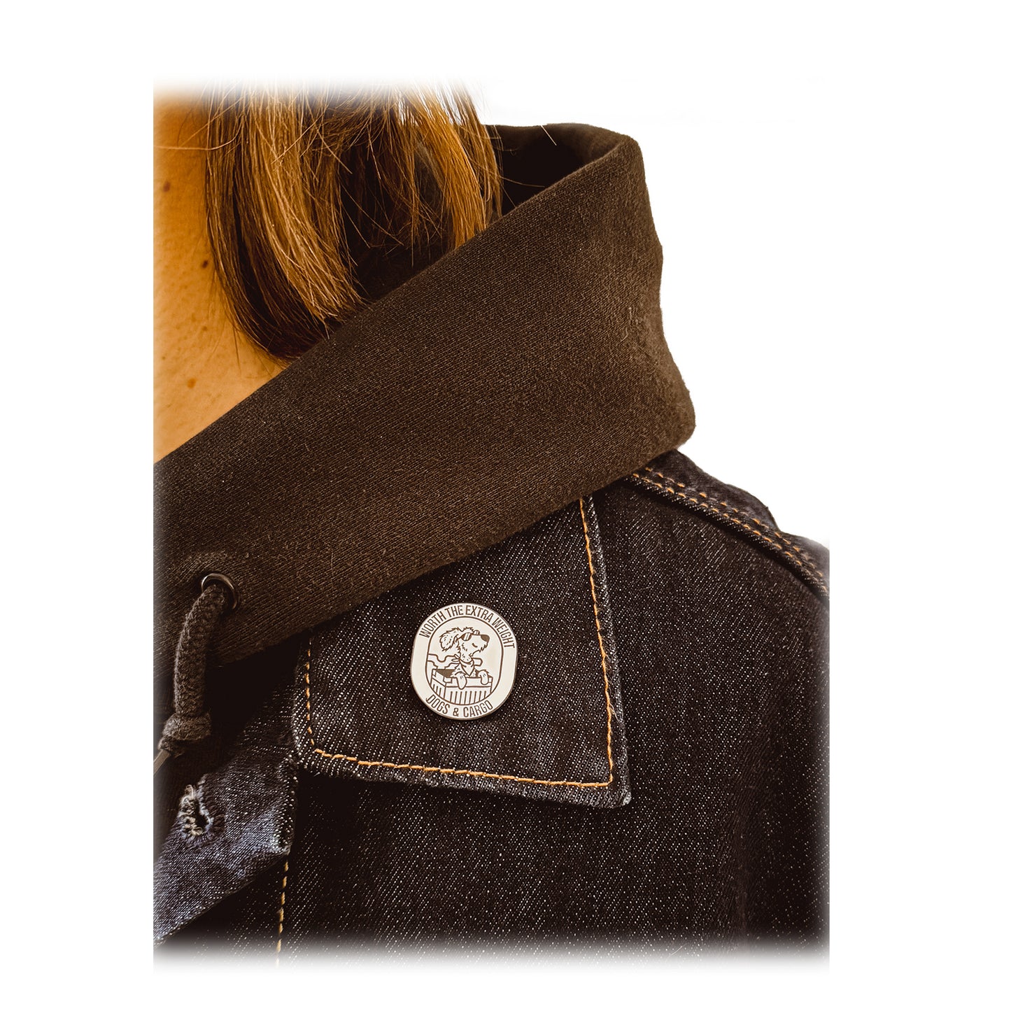 Enamel-Pin "worth the extra weight"
